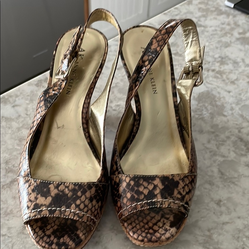Anne Klein Brown Slingback Heels